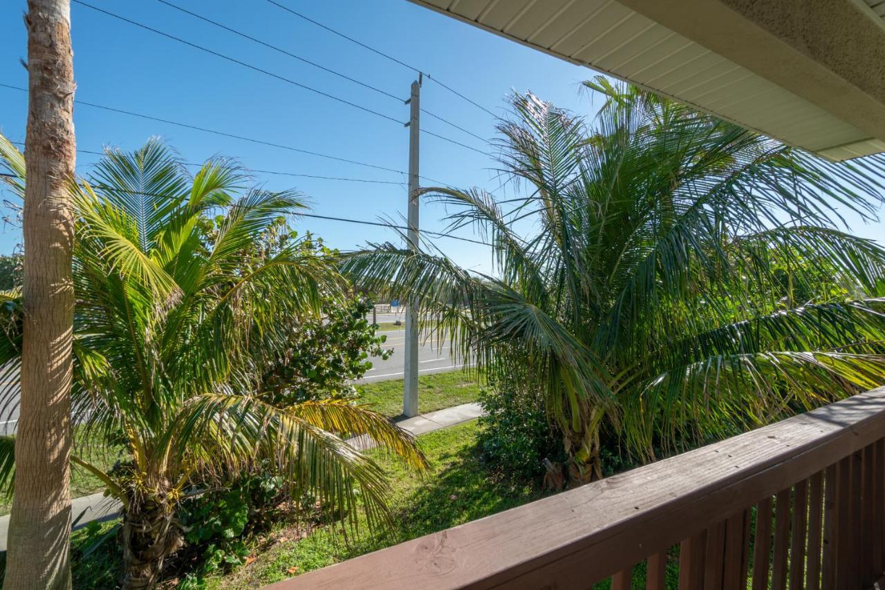 Beachside Serenity Escape - Private 3Br And 2Ba, Dog Friendly Duplex Oasis, Steps To Shore! Мелбърн Екстериор снимка