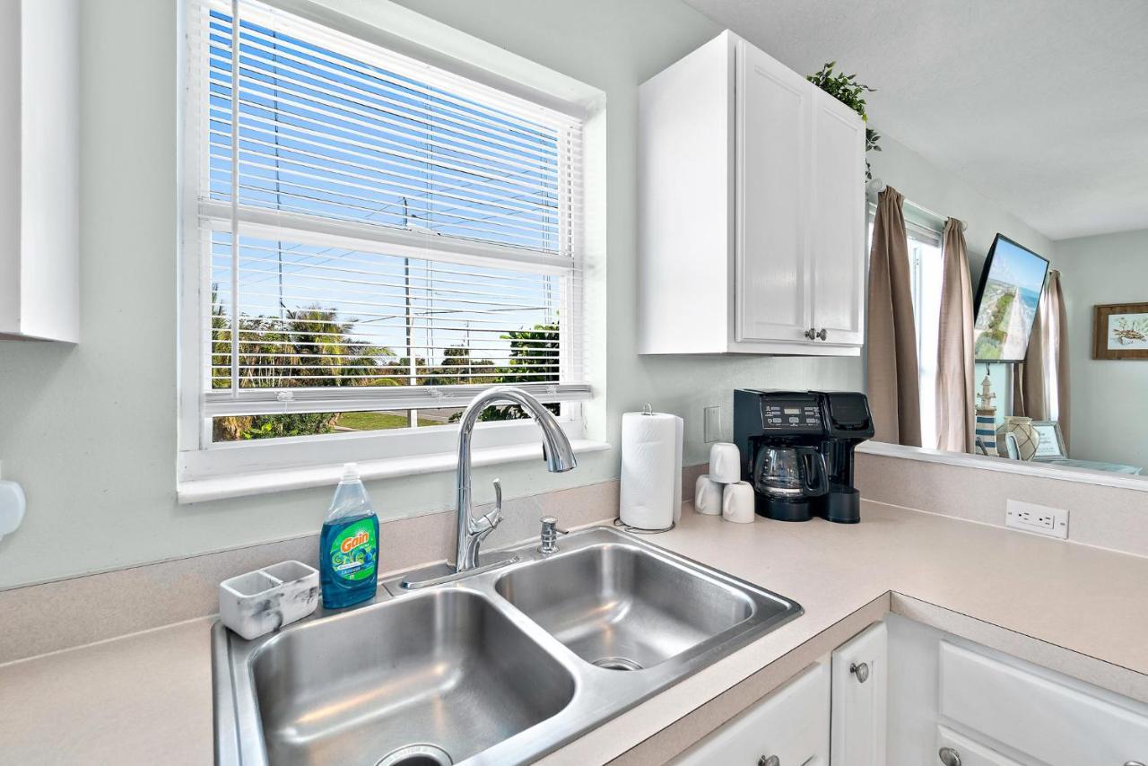 Beachside Serenity Escape - Private 3Br And 2Ba, Dog Friendly Duplex Oasis, Steps To Shore! Мелбърн Екстериор снимка