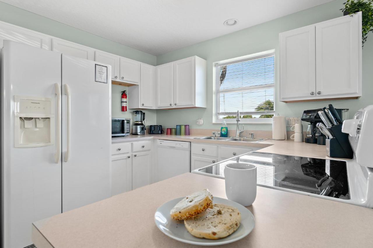 Beachside Serenity Escape - Private 3Br And 2Ba, Dog Friendly Duplex Oasis, Steps To Shore! Мелбърн Екстериор снимка